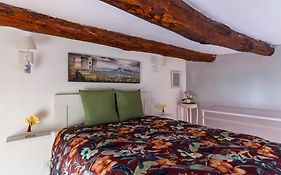 Toledo House Apartments